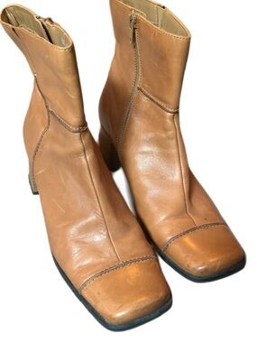 Women's Tan Leather Block Heel Square Toe Ankle Boots